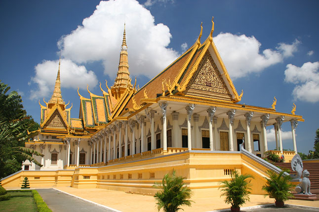 Introduction to Phnom Penh 2